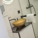 Marina Luxury Aparment