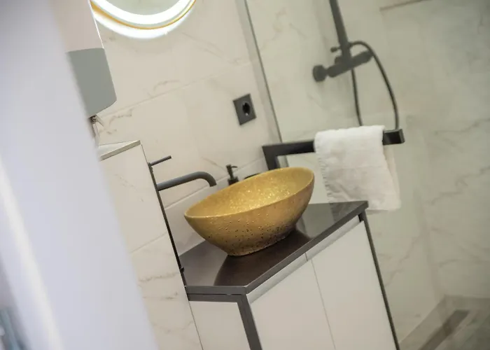 Marina Luxury Aparment